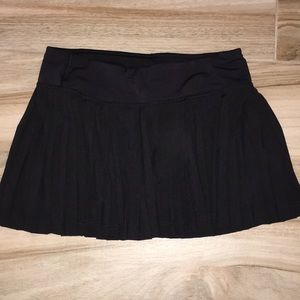 Lululemon pleated tennis skirt
